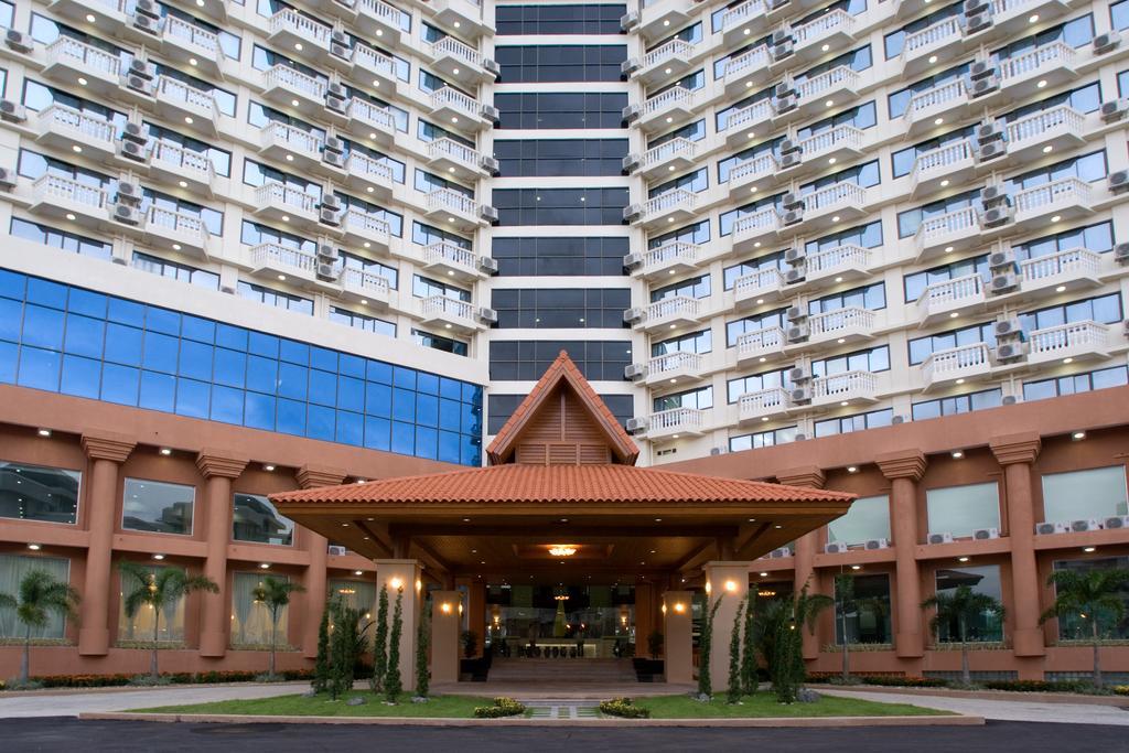 Hotel Yangon Esterno foto