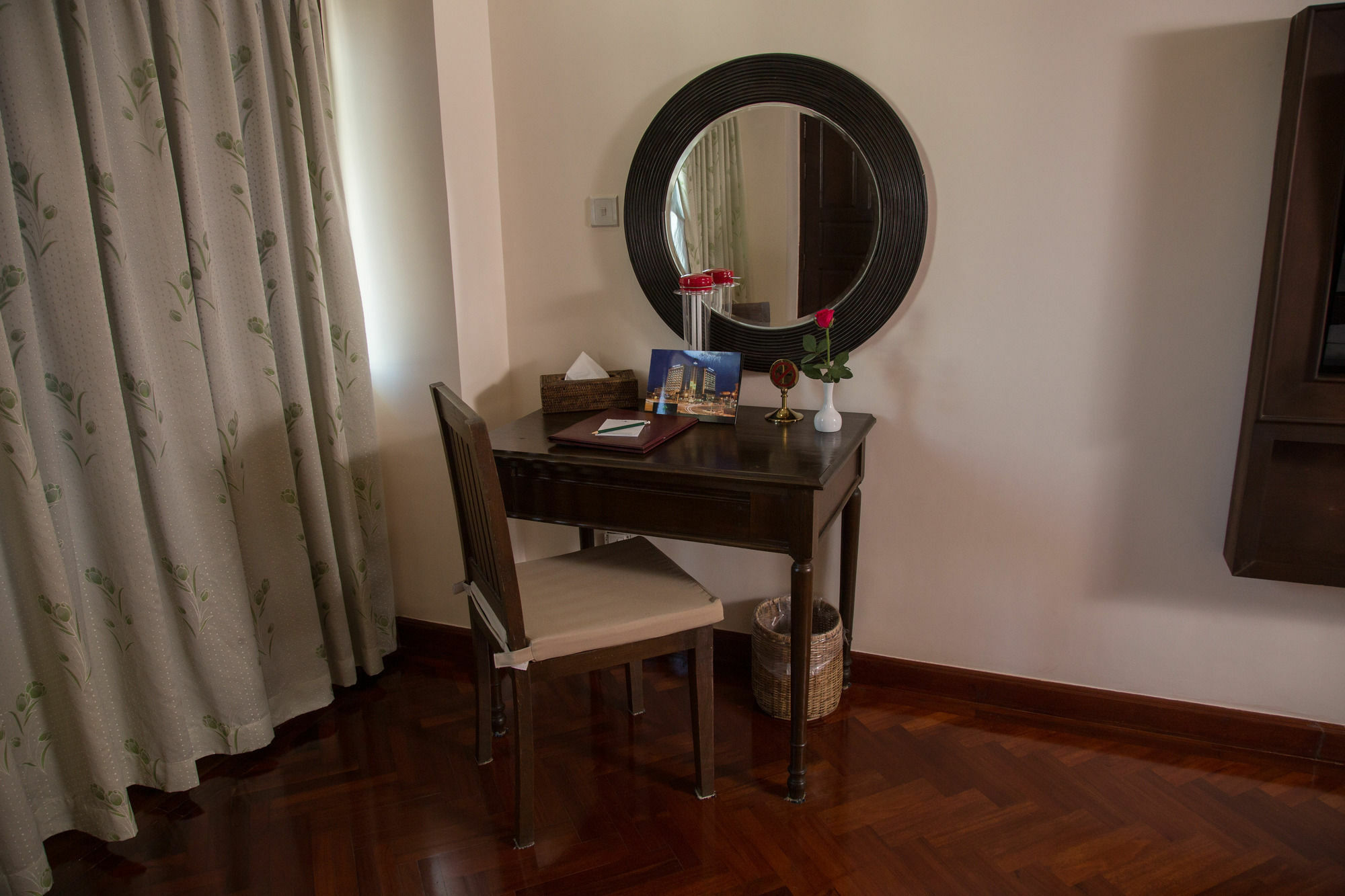 Hotel Yangon Esterno foto