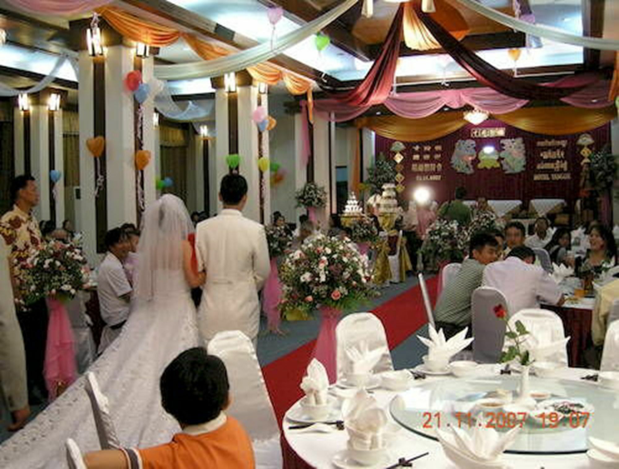 Hotel Yangon Esterno foto