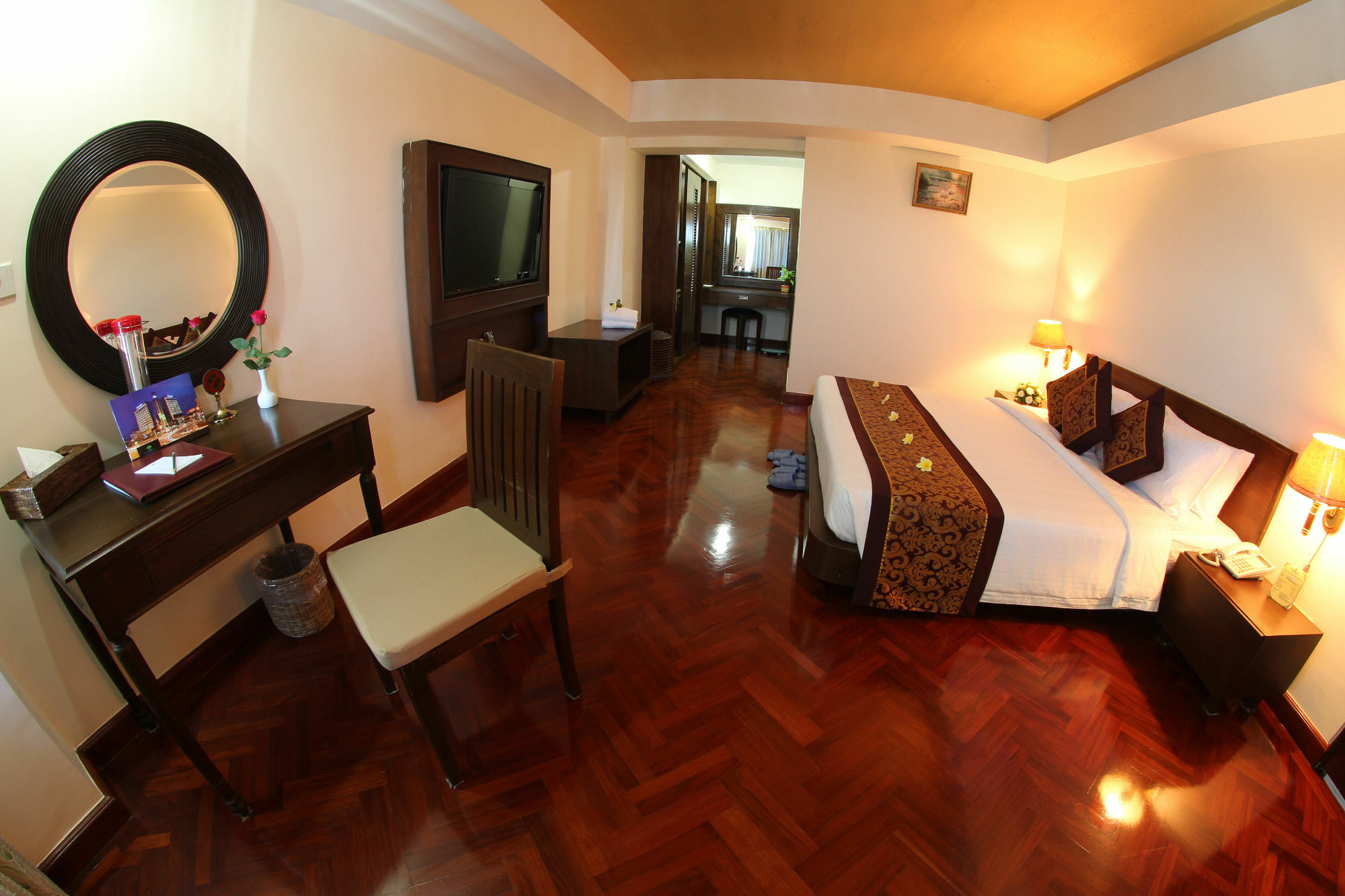 Hotel Yangon Esterno foto