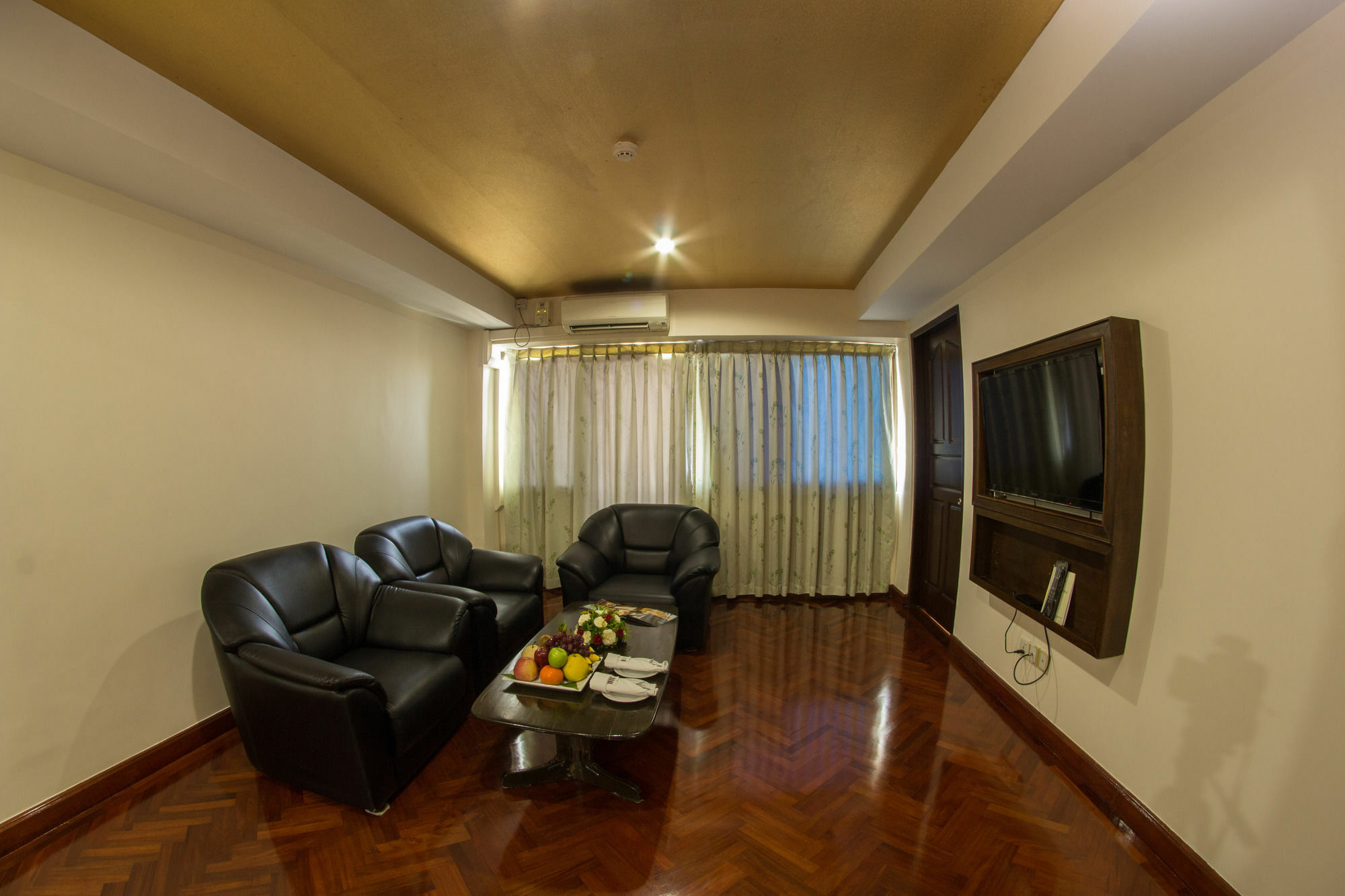 Hotel Yangon Esterno foto
