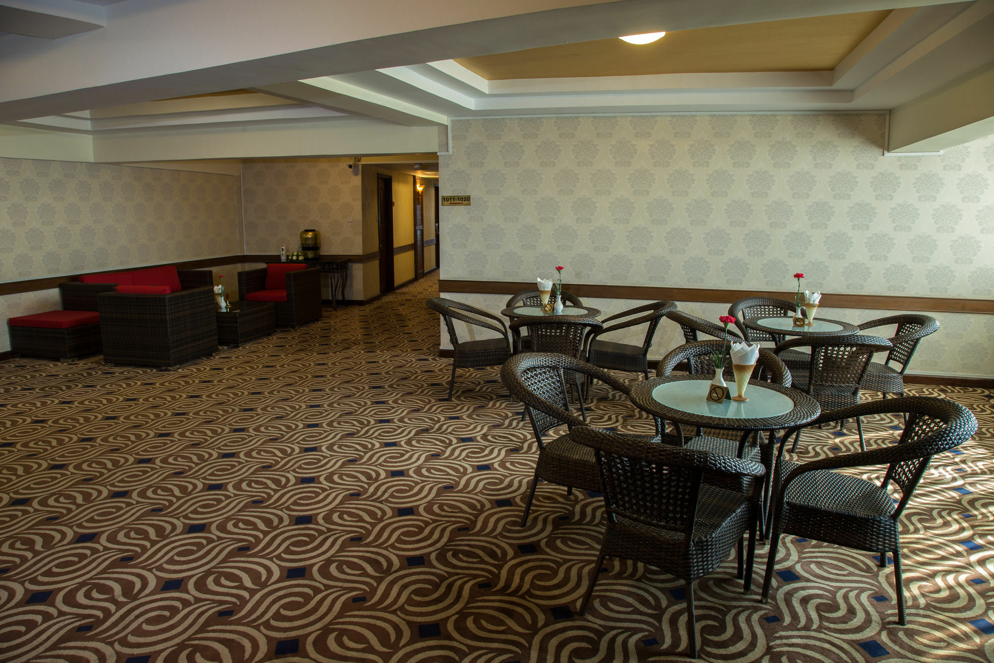 Hotel Yangon Esterno foto